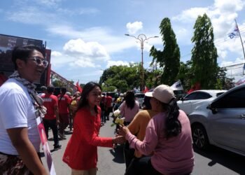 Kampanye Terbuka Ganjar-Mahfud, GOR Delta Sidoarjo Memerah