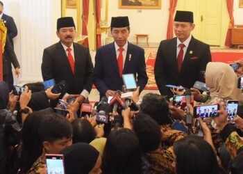 Dulu Kritik, Sekarang Menjilat, Awas!, Ini Bahaya Politik Praktis Pasca Pemilu 2024
