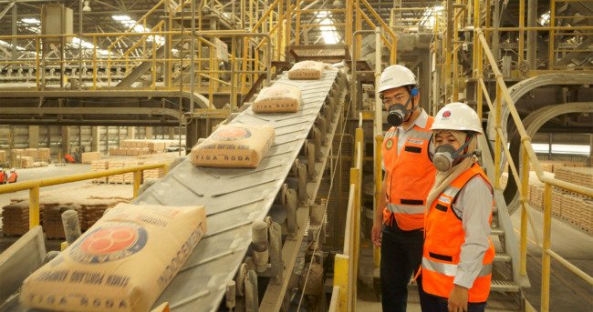 Volume Penjualan INTP Naik 2%