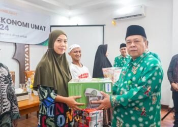 BSI Maslahat Serahkan Bantuan Peralatan Usaha Kepada 20 UMKM