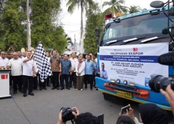 Mendag Zulhas Lepas Ekspor Produk Kelapa Lampung Rp25,30 Miliar