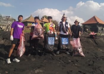 Social Project Bali Inisiasi Kolaborasi “Plogging”, Berhasil Kumpulkan 138 Kg Sampah