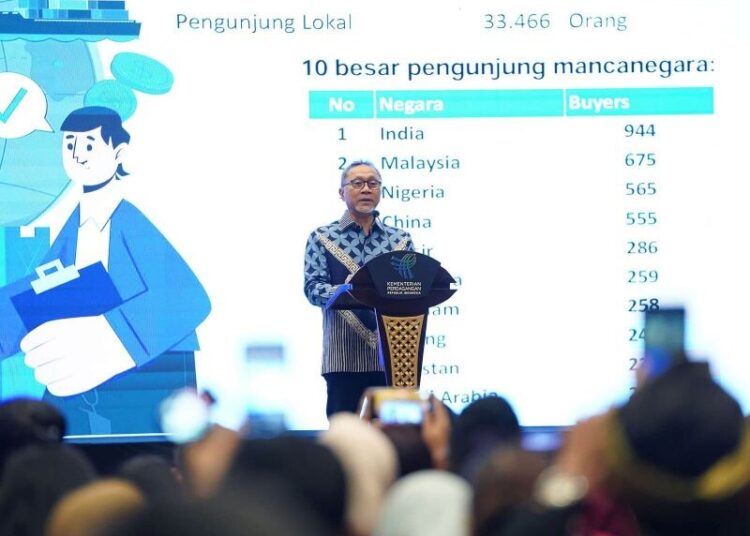 Menteri Perdagangan, Zulkifli Hasan secara resmi menutup gelaran Trade Expo Indonesia (TEI) ke-39 yang berlangsung di ICE, BSD City, Tangerang, Banten, Sabtu (12 Okt).