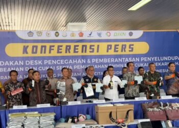 Bea Cukai Sita-Hancurkan Barang Selundupan Rp2,9 Miliar, Ada 102 Unit Iphone 16