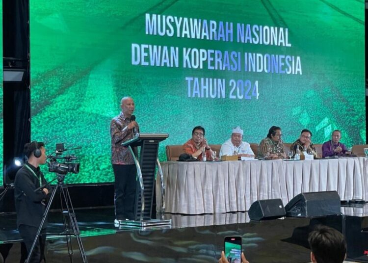 Politisi Senior PDI Perjuangan, Said Abdullah terpilih sebagai Ketua Dewan Pengawas (Dewas) Dewan Koperasi Indonesia (Dekopin) periode 2024-2029 dalam Musyawarah Nasional (Munas) Rekonsiliasi yang digelar di Hotel Sultan, Jakarta Pusat Sabtu (28/12/2024).