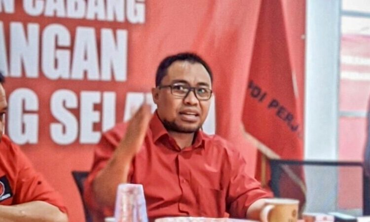 Ketua DPC PDIP Kota Tangerang Selatan, Wanto Sugito