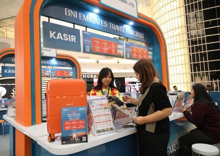 PT Bank Negara Indonesia (Persero) Tbk atau BNI dan maskapai penerbangan Emirates kembali menggelar BNI - Emirates Travel Fair pada tanggal 2 sampai 4 Mei 2025 di Main Atrium, Senayan City, Jakarta.