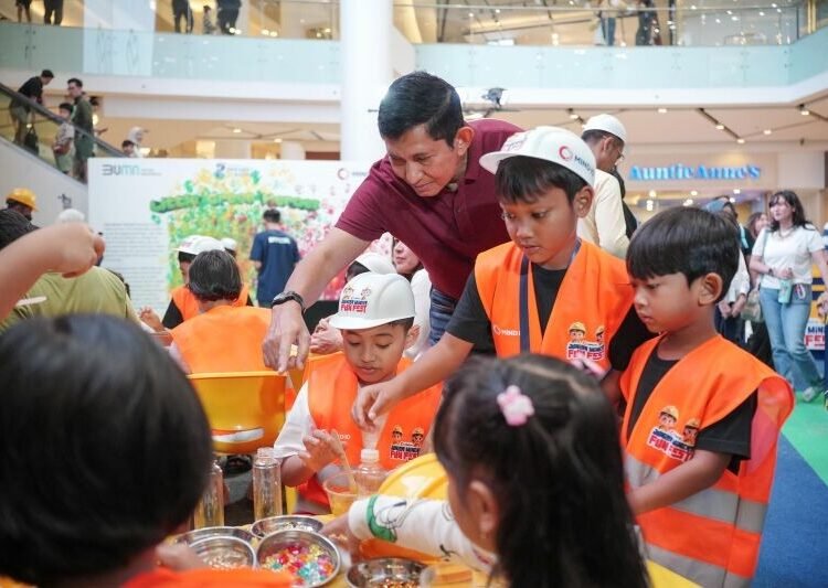 Direktur Utama MIND ID, Maroef Sjamsoeddin,