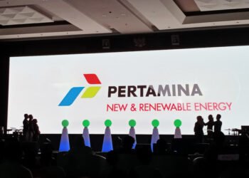 Pertamina NRE dan LONGI Green Technology Resmi Luncurkan Proyek Manufaktur Panel Surya