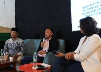 Diskusi Publik HIMPASKOM UI: Mencari Titik Temu Etika Komunikasi Politik di Era Politik Baru