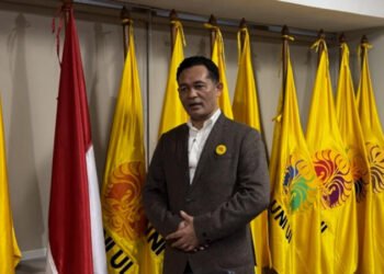 Bonifasius Hargens, atau yang lebih dikenal sebagai Boni Hargens resmi mendaftarkan diri sebagai calon Ketua Umum Ikatan Alumni Universitas Indonesia (ILUNI UI) periode 2025-2028 di gedung Universitas Indonesia (UI), Salemba, Jakarta Pusat, pada Senin (14/7/2025).