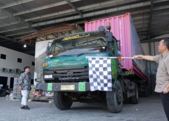 Kemendag Lepas Ekspor Perdana Peralatan Rumah Tangga dan Furnitur Senilai Rp374 Juta  ke Guyana