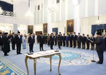 Prabowo Lantik Sejumlah Pembantu, Menteri hingga Kepala Badan Komunikasi Pemerintah