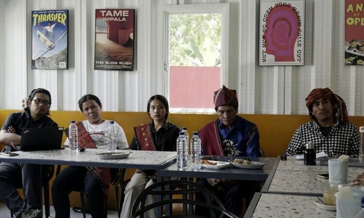 Tim Advokasi Masyarakat Adat Nusantara (TAMAN) rilis 14 laporan terkait penyerangan terhadap masyarakat adat keturunan Ompu Mamontang Laut Ambarita Sihaporas oleh pekerja dan petugas keamanan dari PT Toba Pulp Lestari (TPL).