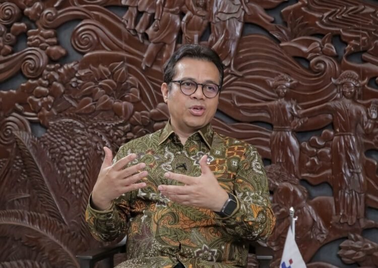 Wakil Menteri Komunikasi dan Digital (Komdigi), Nezar Patria dalam diskusi Forum Merdeka Barat 9 (FMB9) bertema “Kecerdasan Artifisial: Jembatan menuju Indonesia Emas”, Selasa (25/11/2025).