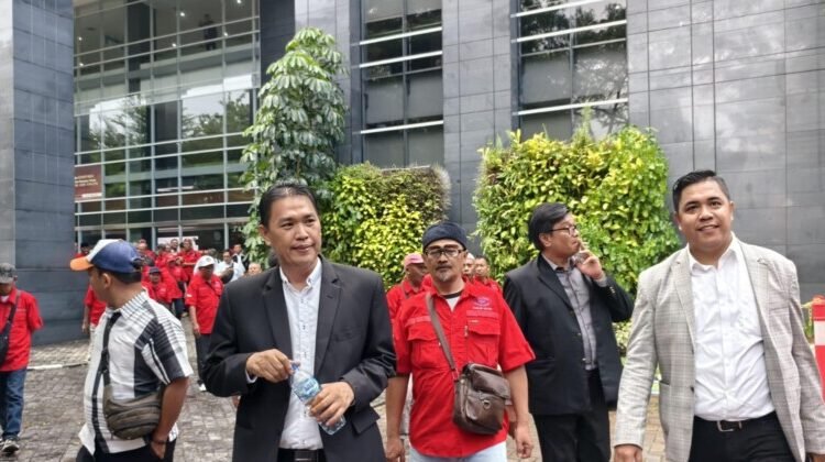 Kuasa hukum para penggugat, Eko Novriansyah Putra, S.H