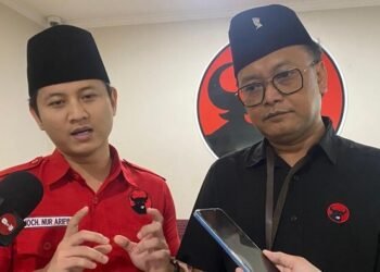 PDIP Tolak Koalisi Permanen Usulan Bahlil, Guntur Romli: Kekuasaan Absolut Bisa Merusak