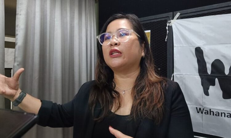 Manajer Kampanye Hutan dan Kebun Wahana Lingkungan Hidup Indonesia (WALHI), Uli Artha Siagian