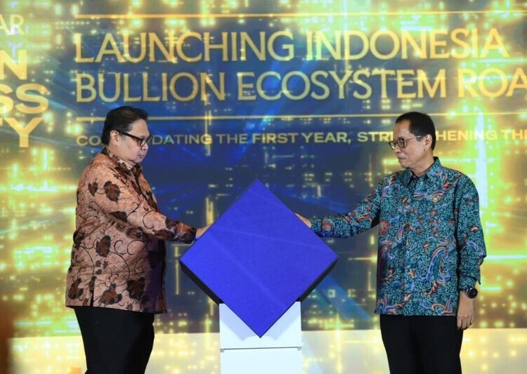 Otoritas Jasa Keuangan (OJK) bersama Kementerian/Lembaga terkait meluncurkan Roadmap Pengembangan dan Penguatan Kegiatan Usaha dan Ekosistem Bulion 2026–2031 sebagai langkah strategis untuk memperkuat ekosistem bulion nasional serta mendukung hilirisasi sektor emas dan pendalaman pasar keuangan